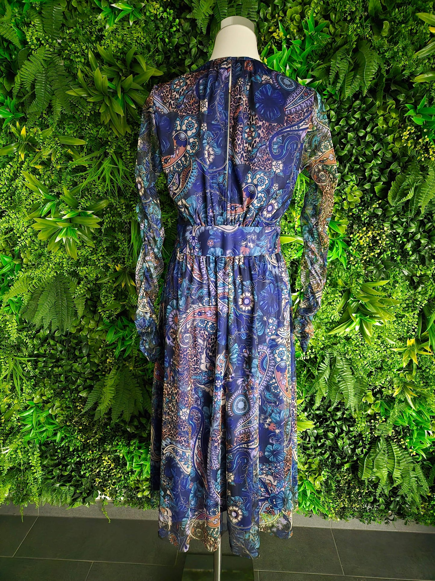 Second Hand Damen Rinascimento Kleid Midikleid M - Fashand
