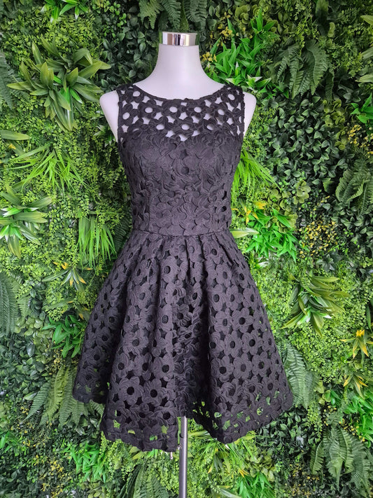 Second Hand Damen Chi Chi London Kleid Minikleid UK8 - Fashand